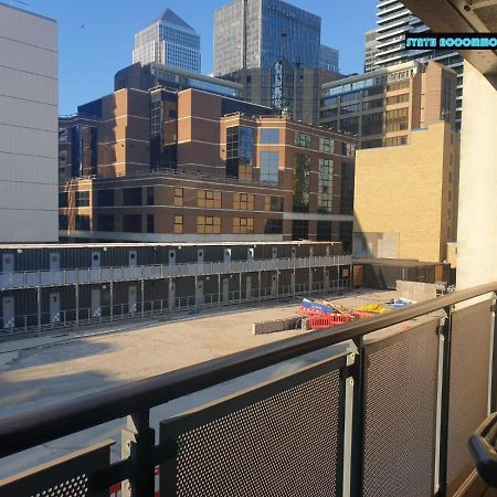 לונדון 80S Retro 1Bed Studio Serviced Apartment Canary Wharf Perfect For Solo & Couple Travellers מראה חיצוני תמונה